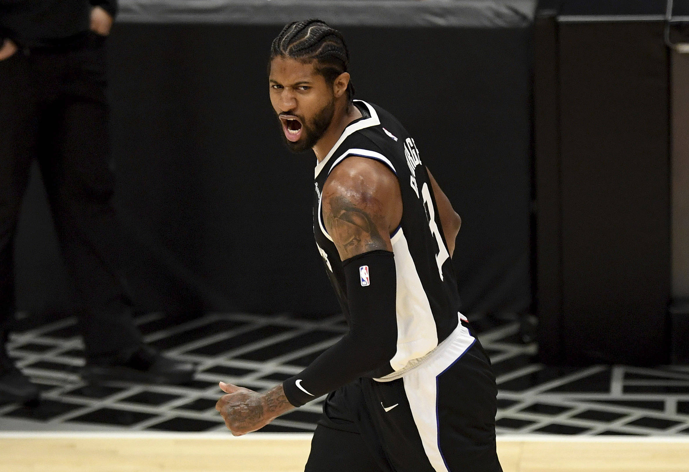 边际收益趋 边际收益趋